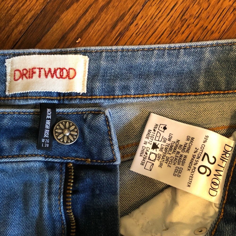 DRIFTWOOD Jackie High Rise, Distressed Skinny Jeans - Picture 4 of 8